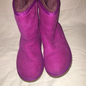 Pink uggs size 5 GUC
